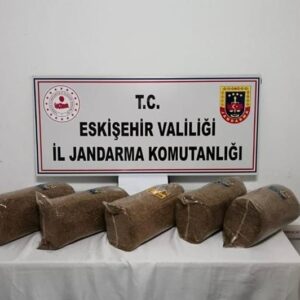 aracta 25 kilogram kacak tutunle yakalandi ZymihQFj