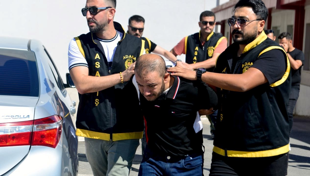 husumetlisini olduren supheli yunanistana kacmak isterken yakalandi KHA65HRw