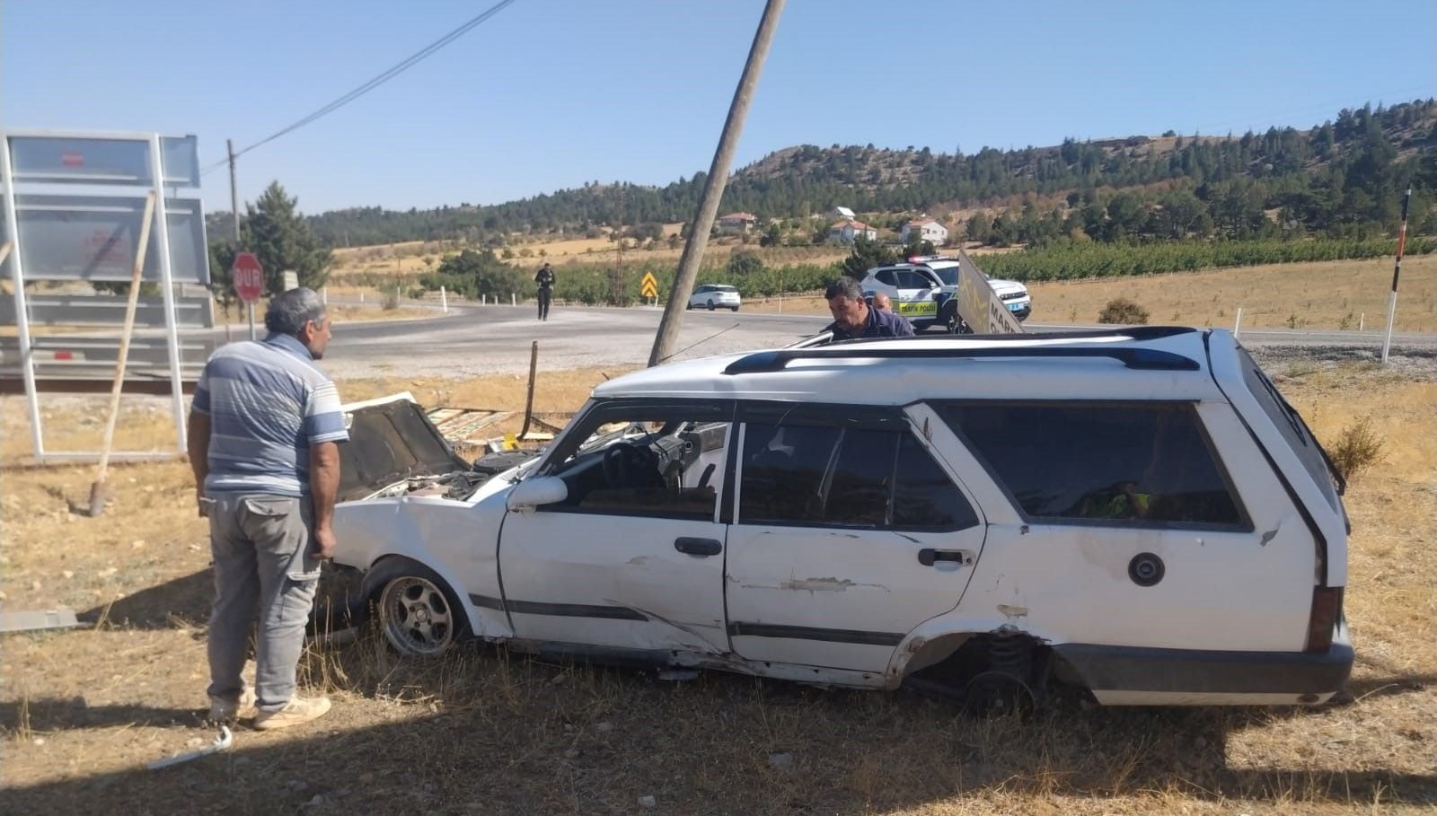 karamanda otomobil takla atti 2 yarali dxiAeOjS