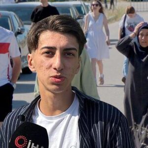 SON DAKİKA YKS’ye katılan öğrenciden isyan: Türkiye maçını izledik, tüm moralimizi bozdu