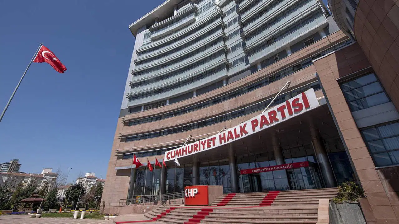 91 milletvekili istifa edip yeni partiye katilmisti iste chpde kalan 44 vekil 5JUgqYjl