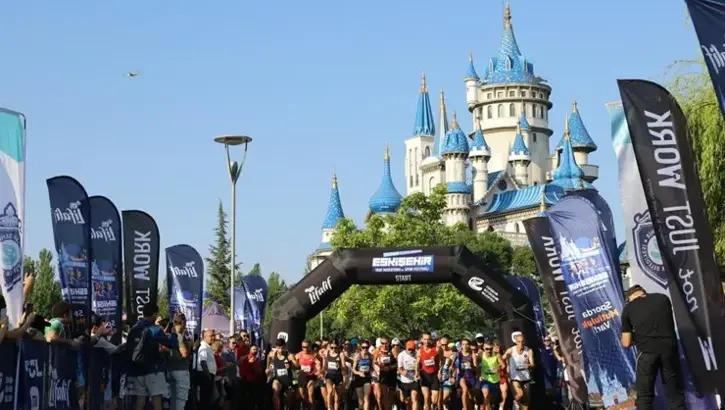 Eskisehirde yari maraton heyecani l5juqdjL